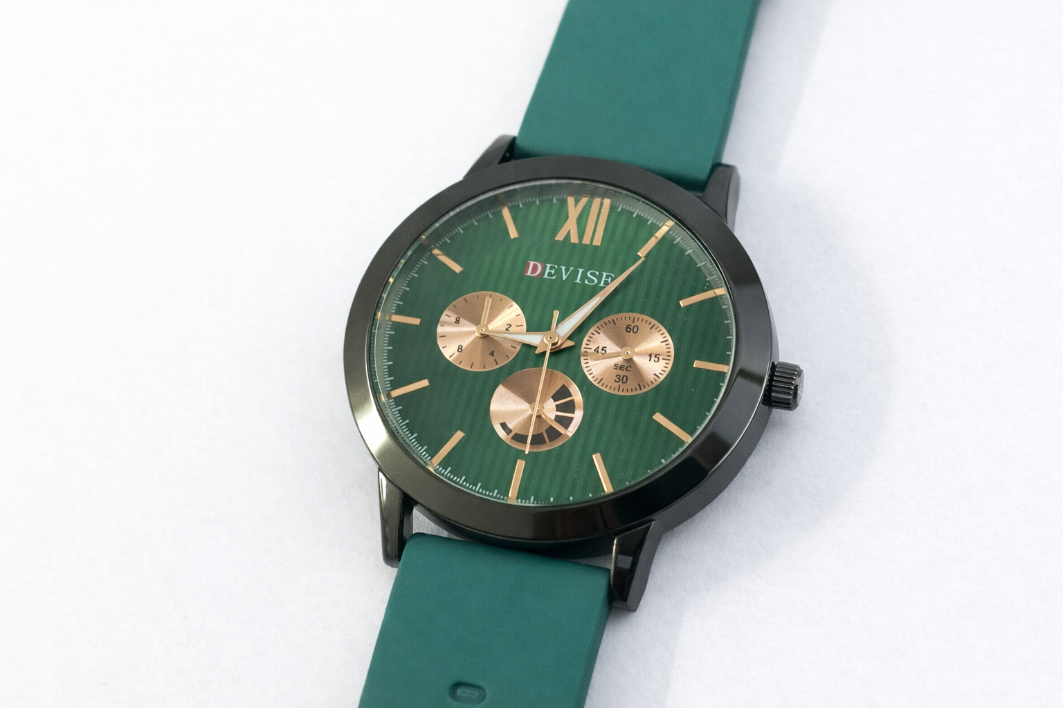 Devise Green Multi-Dial Silicone Strap Wrist Watch – 42mm 3