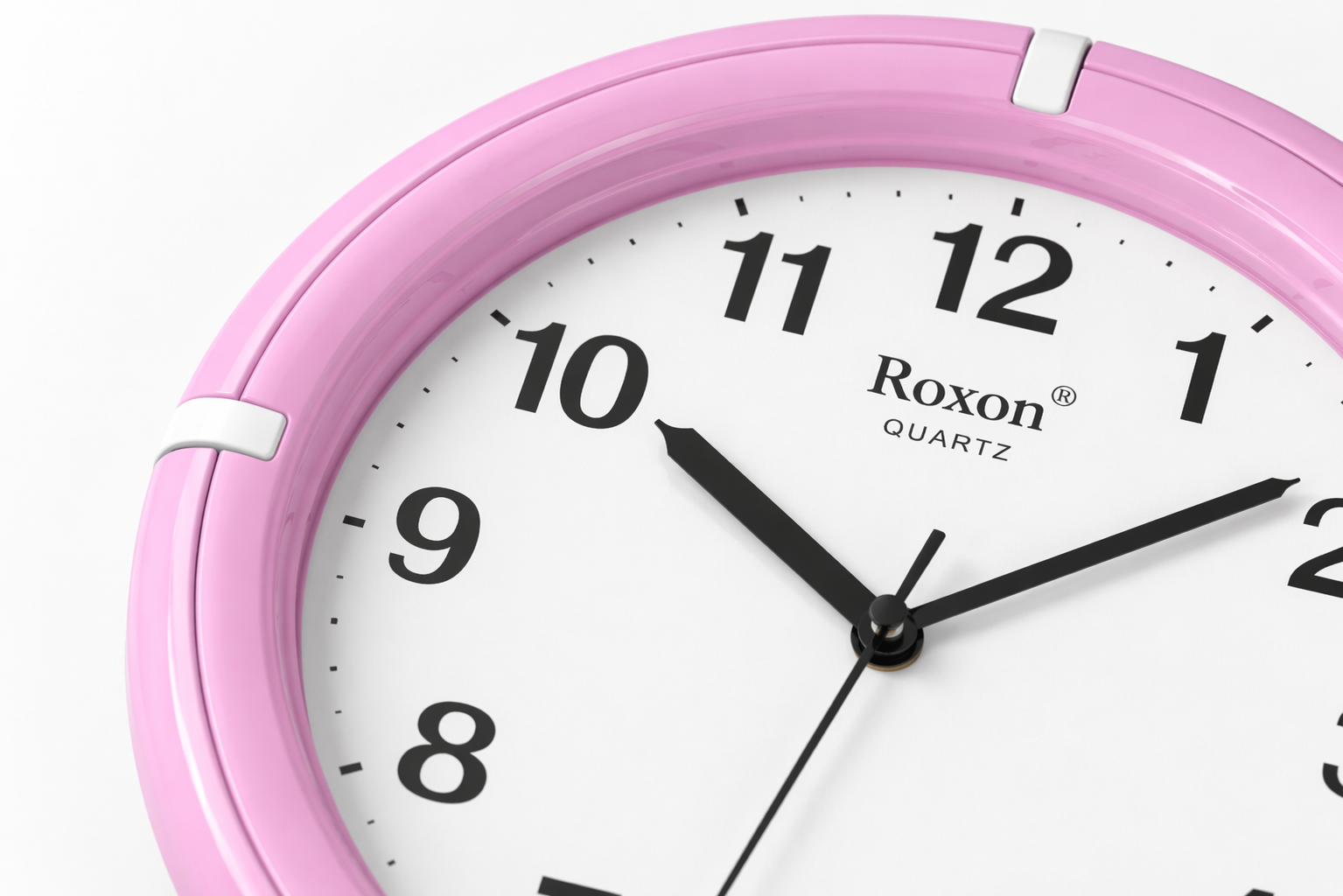 Roxon 9 Inch Wall Clock Pink Frame Step Movement Wall clock 2
