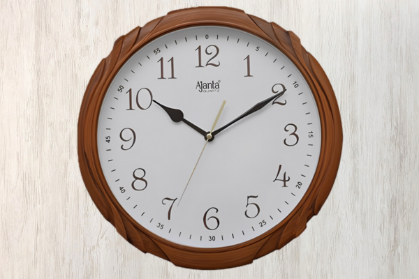 Ajanta 7067 Mahogany Fancy Wall Clock – Step Movement